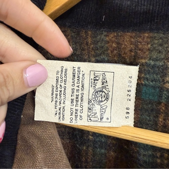Vintage Carhartt Barn Coat – Brown Duck Canvas, Corduroy Collar, 3XL (CB2582) - Picture 12 of 16